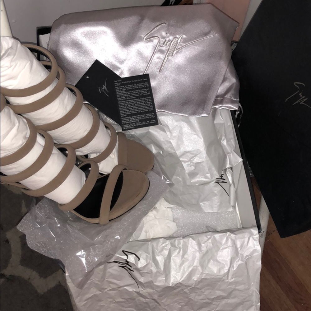 Giuseppe Zanotti strapping sandal corda